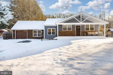 282 Juliustown Rd, Columbus, NJ 08022