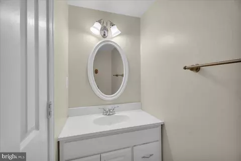 Bath - 361 Juniper St, Marlton, NJ 08053 photo 1 of 3