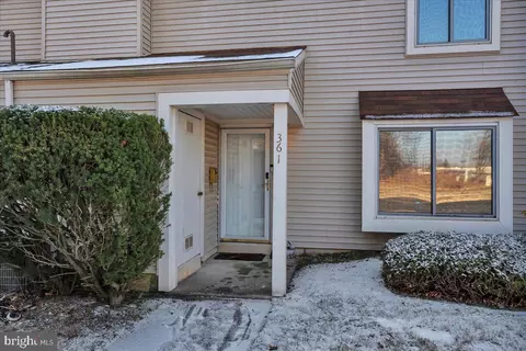 361 Juniper St, Marlton, NJ 08053