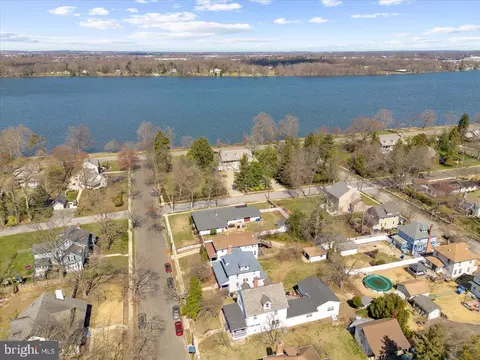 View/Area - 222 Hazel Ave, Delanco, NJ 08075 photo 4 of 14
