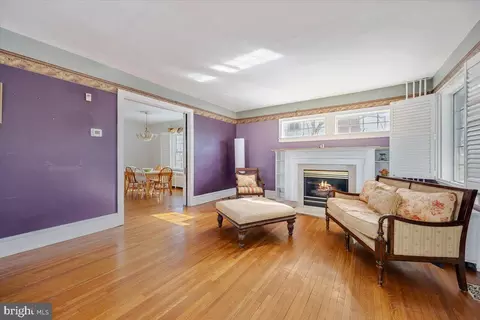 Living - 222 Hazel Ave, Delanco, NJ 08075 photo 3 of 4