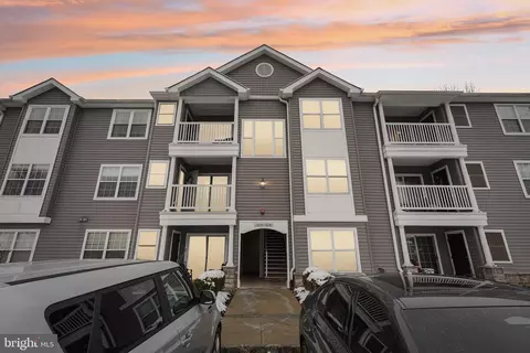 321 Nicholas Dr, Delran, NJ 08075