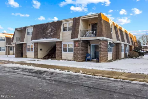 14 4 Florence Tollgate, Florence, NJ 08518