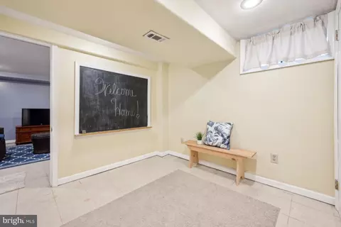Entry Way - 1 Stevens Dr, Delran, NJ 08075 photo 4 of 4