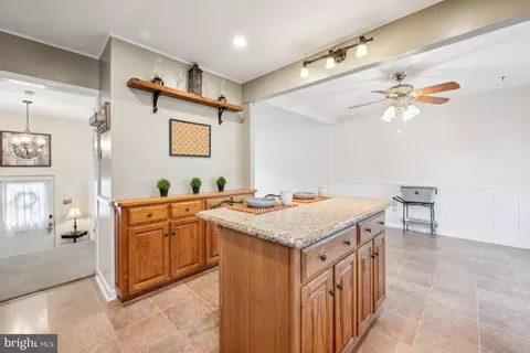 Kitchen - 1 Stevens Dr, Delran, NJ 08075 photo 2 of 4