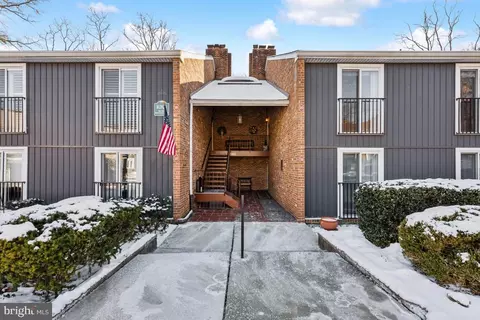 20 W Close, Moorestown, NJ 08057