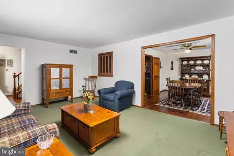 Living - 9 Patty Dr, Wrightstown, NJ 08562 photo 3 of 4