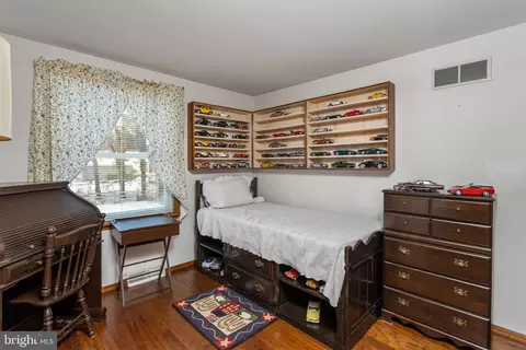 Bedroom - 9 Patty Dr, Wrightstown, NJ 08562 photo 4 of 4