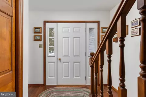 Entry Way - 9 Patty Dr, Wrightstown, NJ 08562 photo 1 of 4