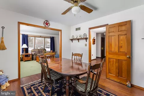 Dining - 9 Patty Dr, Wrightstown, NJ 08562 photo 2 of 2