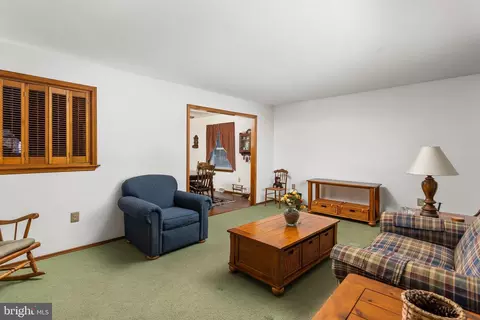 Living - 9 Patty Dr, Wrightstown, NJ 08562 photo 1 of 4
