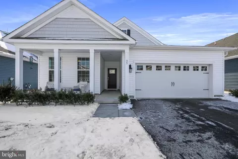 33 Walton Way, Delanco, NJ 08075