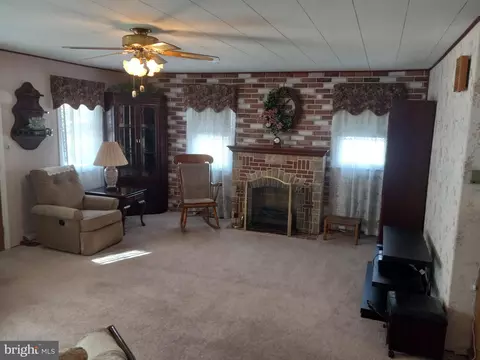 707 Kossuth St, Riverside, NJ 08075 photo 4