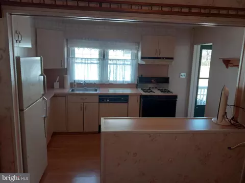 707 Kossuth St, Riverside, NJ 08075 photo 8