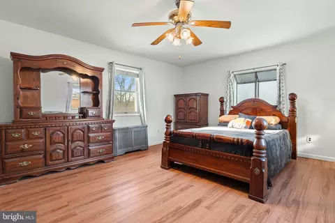 Bedroom - 835 Cornell Ave, Maple Shade, NJ 08052 photo 1 of 4