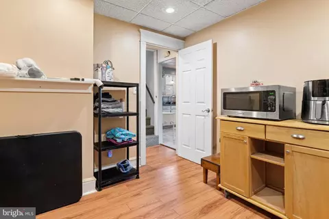 Entry Way - 835 Cornell Ave, Maple Shade, NJ 08052 photo 4 of 7