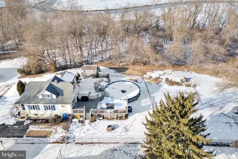 View/Area - 835 Cornell Ave, Maple Shade, NJ 08052 photo 2 of 8