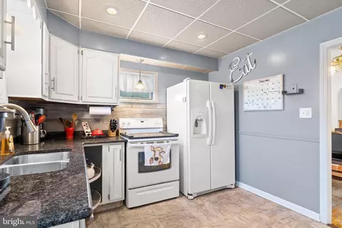 Kitchen - 835 Cornell Ave, Maple Shade, NJ 08052 photo 3 of 3