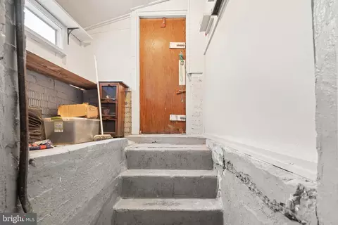 Entry Way - 835 Cornell Ave, Maple Shade, NJ 08052 photo 7 of 7