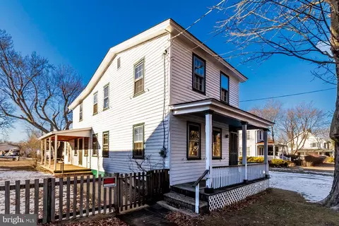 57 Pleasant St, Southampton, NJ 08088
