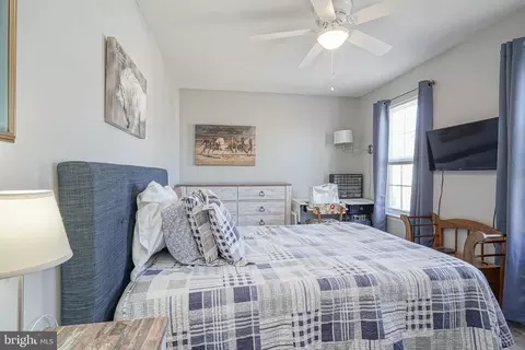 Bedroom - 205 Carleton La, Mount Laurel, NJ 08054 photo 7 of 7