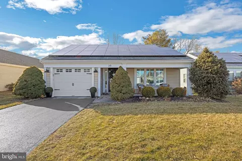 26 Westminster Dr S, Southampton, NJ 08088