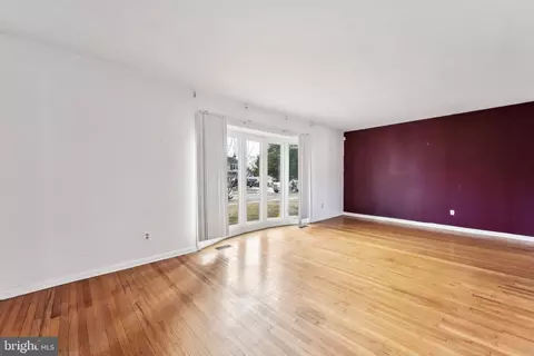 116 Colonial Rd, Beverly, NJ 08010 photo 5