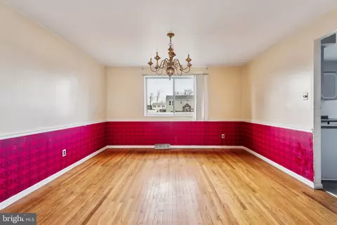 116 Colonial Rd, Beverly, NJ 08010 photo 8