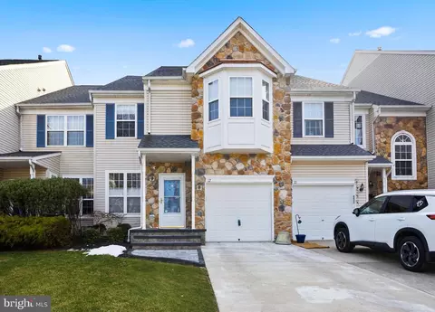 12 Winchester Ct, Hainesport, NJ 08036