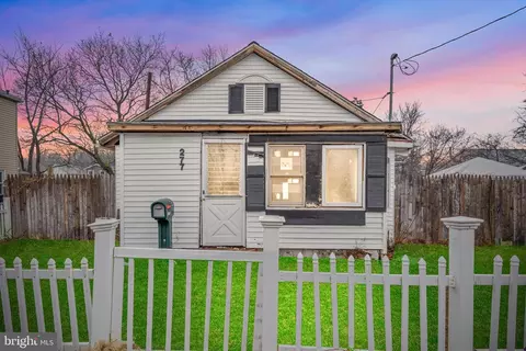277 Holeman St, Mount Holly, NJ 08060
