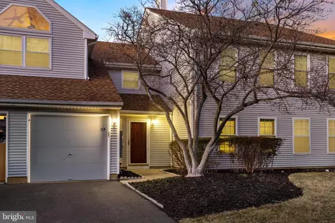 113 Birch Hollow Dr, Bordentown, NJ 08505