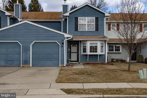 14 Gloucester Ct, Bordentown, NJ 08505