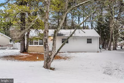 211 Robin Rd, Browns Mills, NJ 08015