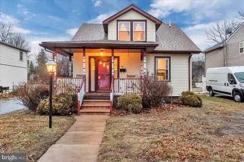 708 Highland Ave, Palmyra, NJ 08065