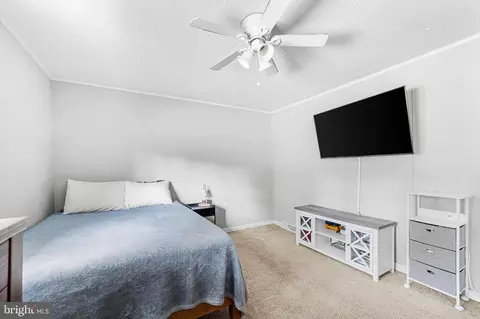 Bedroom - 35 S Clinton Ave, Maple Shade, NJ 08052 photo 3 of 4
