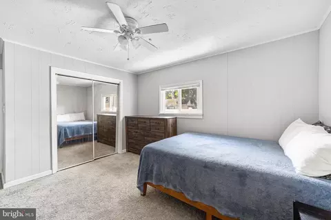 Bedroom - 35 S Clinton Ave, Maple Shade, NJ 08052 photo 4 of 4