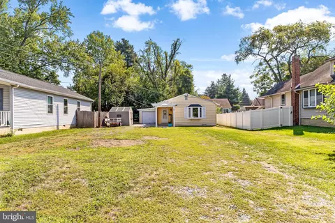 Exterior - 35 S Clinton Ave, Maple Shade, NJ 08052 photo 2 of 7
