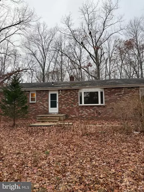 233 Forked Neck Rd, Shamong, NJ 08088
