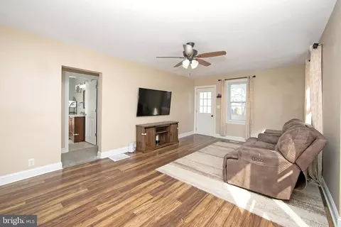448 Sunset Ave, Maple Shade, NJ 08052 photo 9