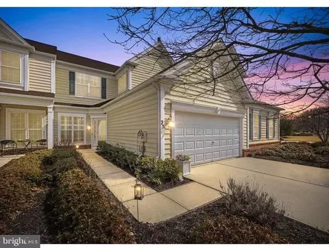 25 Wrentham Dr, Medford, NJ 08055