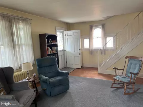 Entry Way - 312 Hazel Ave, Delanco, NJ 08075 photo 3 of 20