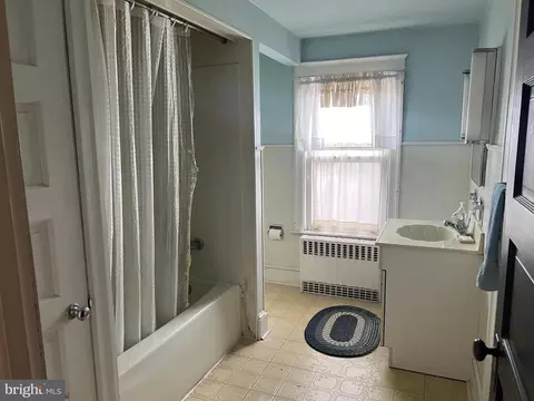 Bath - 312 Hazel Ave, Delanco, NJ 08075 photo 2 of 3