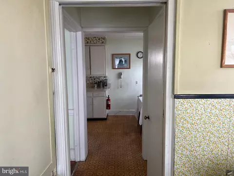 Entry Way - 312 Hazel Ave, Delanco, NJ 08075 photo 8 of 20