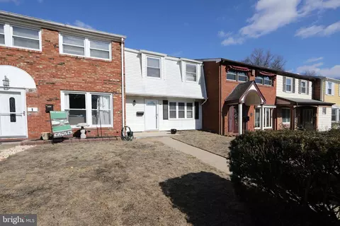 26 Pine St, Willingboro, NJ 08046