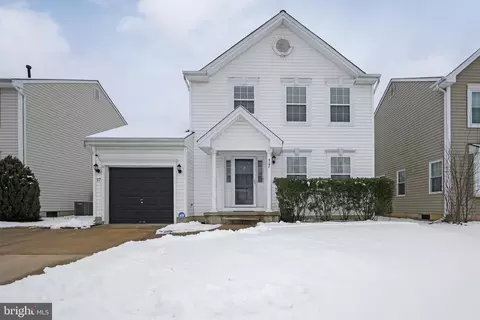 17 Fieldcrest Dr, Mount Holly, NJ 08060