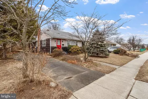 206 Arch St, Delran, NJ 08075
