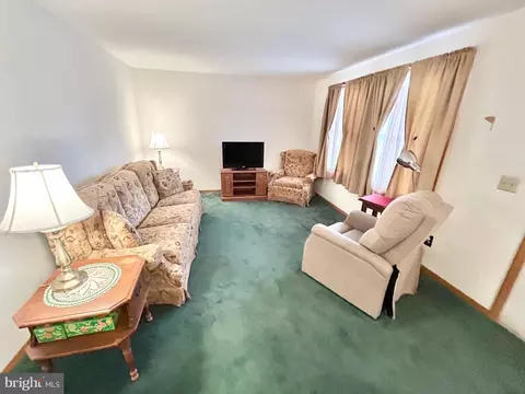886 E Third St, Florence, NJ 08518 photo 14