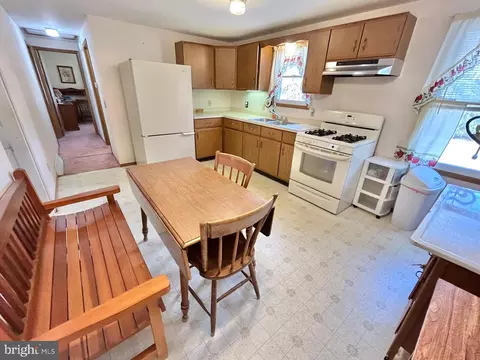 886 E Third St, Florence, NJ 08518 photo 5
