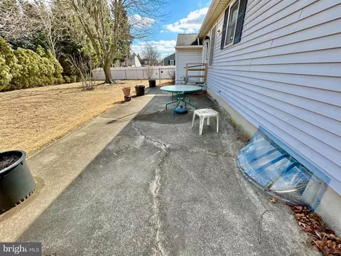 886 E Third St, Florence, NJ 08518 photo 38