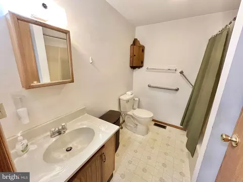 886 E Third St, Florence, NJ 08518 photo 22
